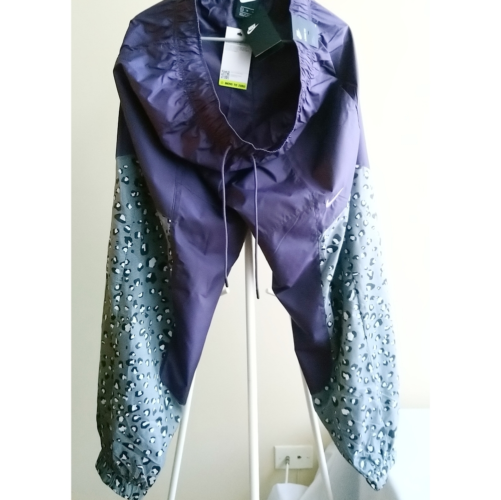 COPY - Nike Womens Sportswear Woven Pants NWT-XL
